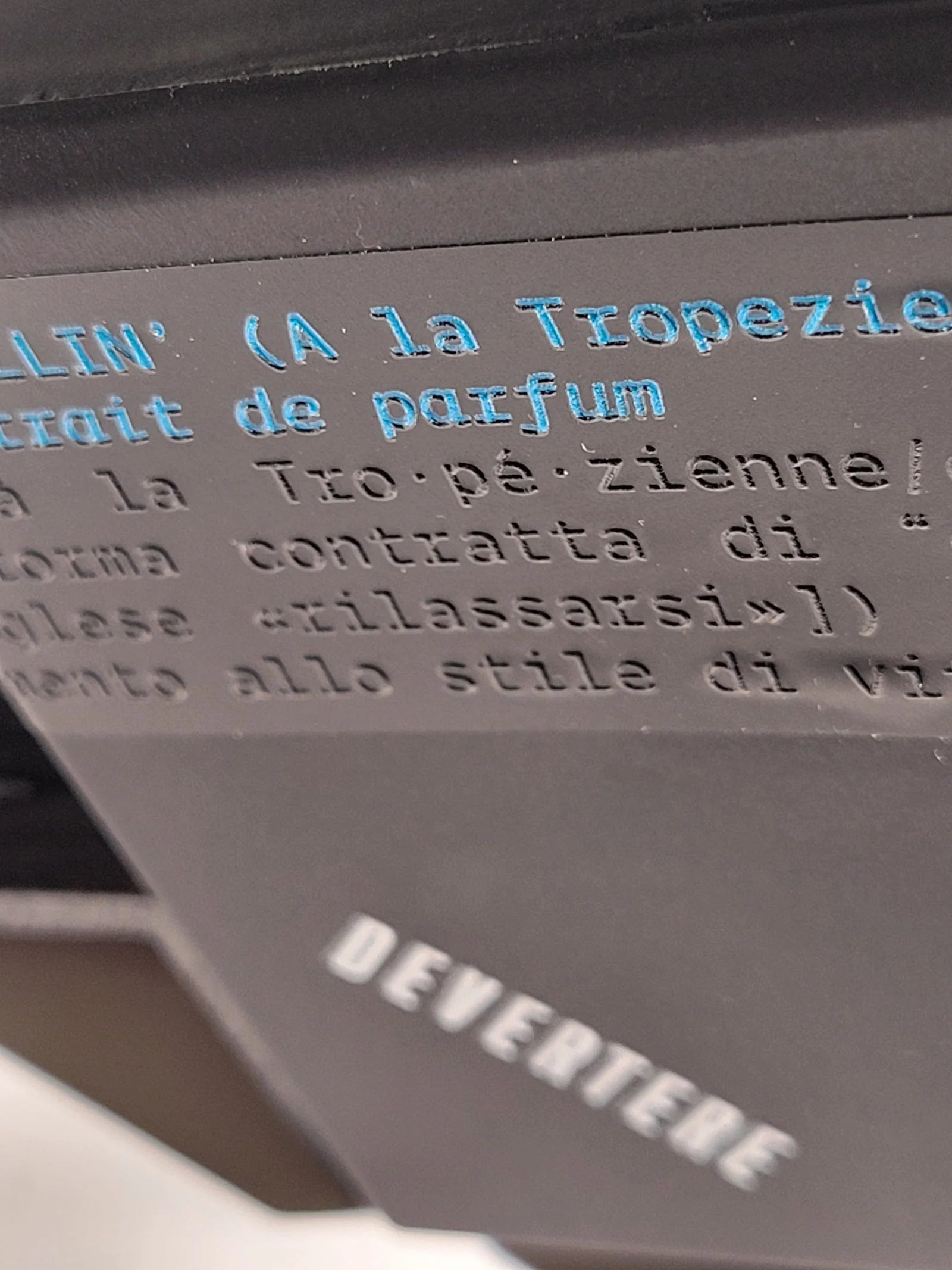 DEVERTERE - CHILLIN' (À LA TROPEZIENNE) EXTRAIT DE PARFUM 2.5 OZ UNISEX