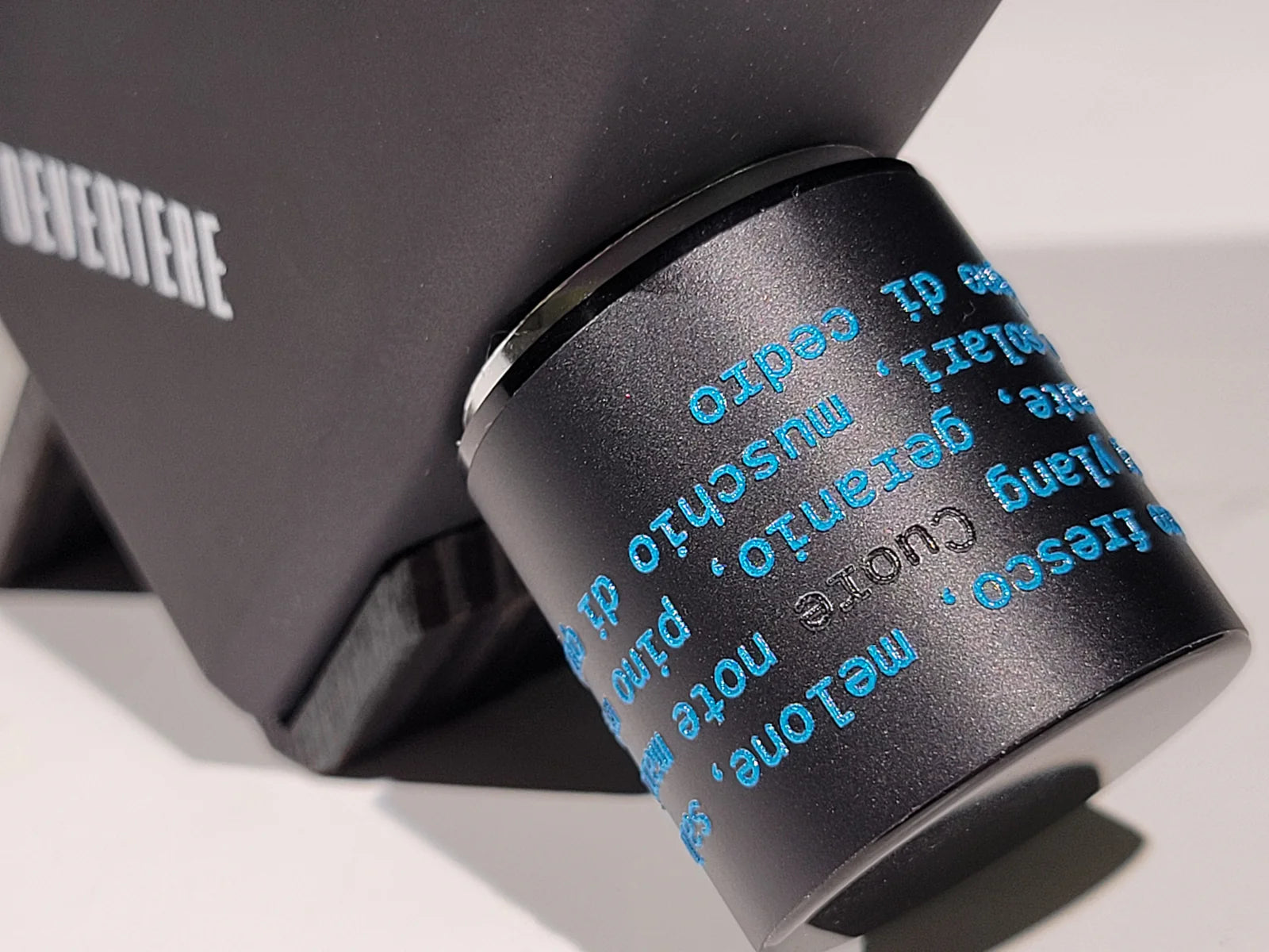 DEVERTERE - CHILLIN' (À LA TROPEZIENNE) EXTRAIT DE PARFUM 2.5 OZ UNISEX